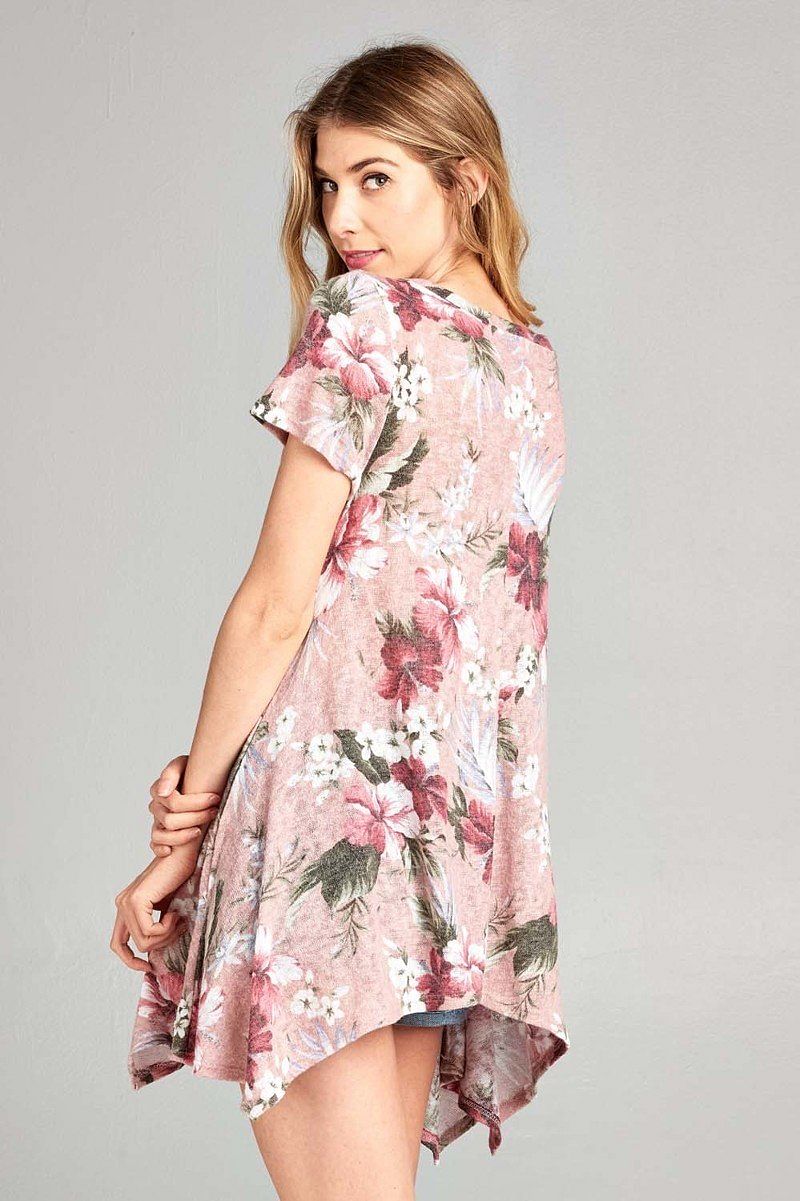 Floral Sway T (Blush)