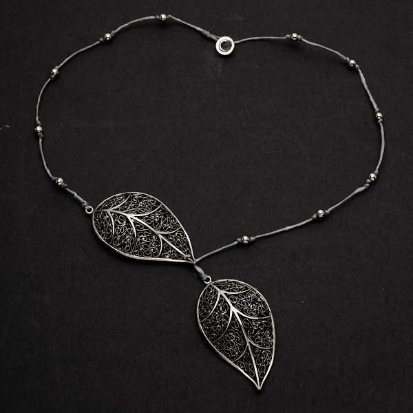Double Leaf Necklace in Silver Plate