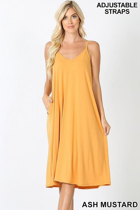 Robe camisole à bretelles ajustables en moutarde