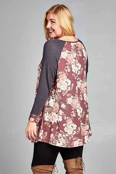 Maillot à manches longues à fleurs (taille 3xl uniquement)